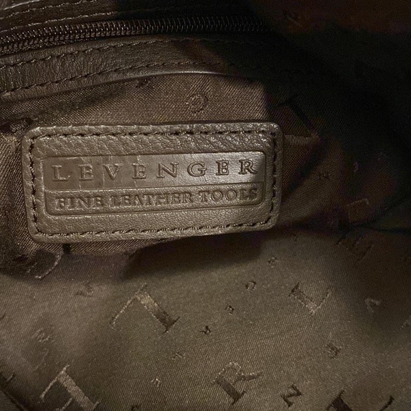 Beautiful Levenger leather and suede crossbody bag - Picture 9 of 10